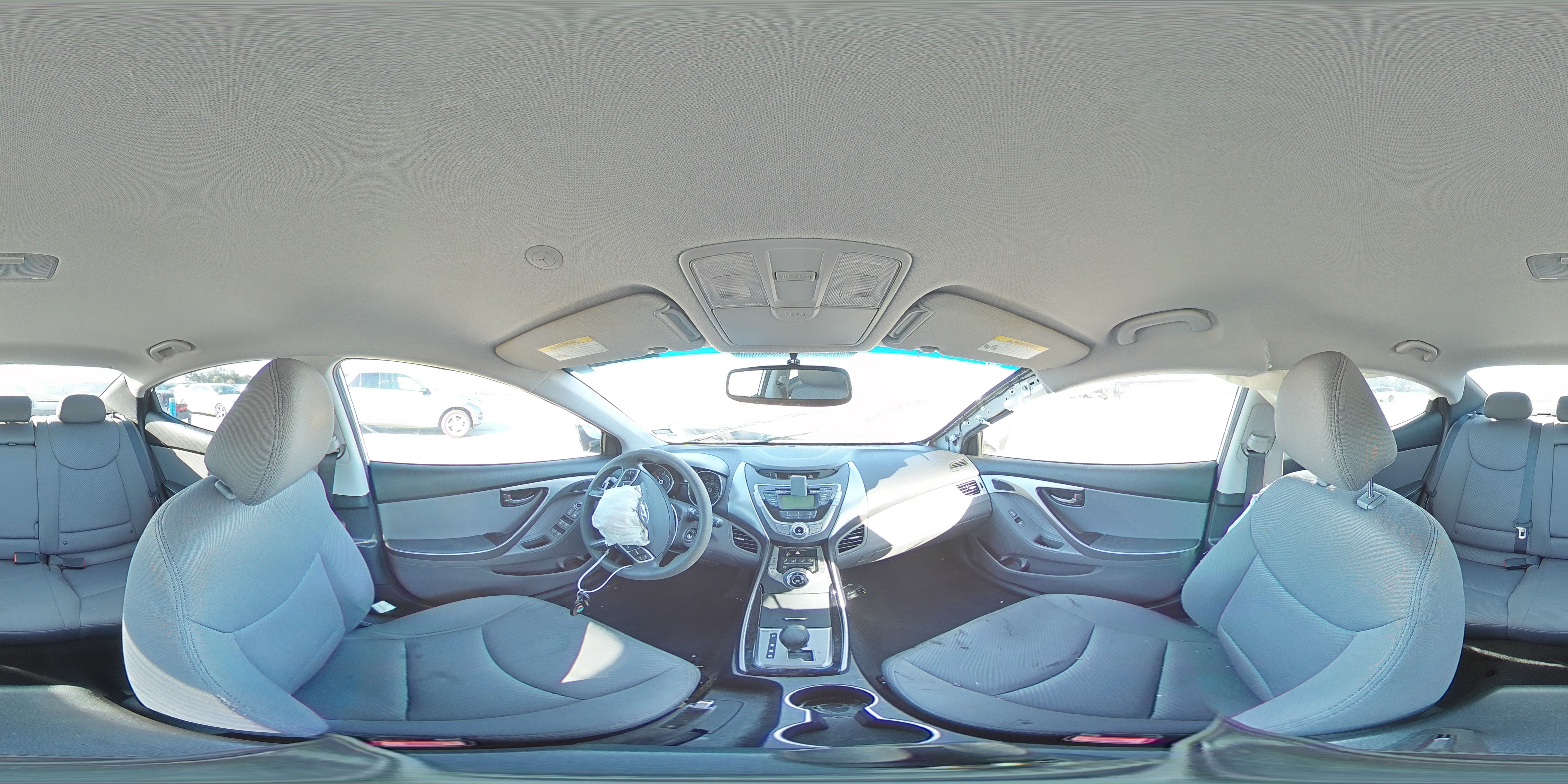 2013 Hyundai Elantra - Image 13