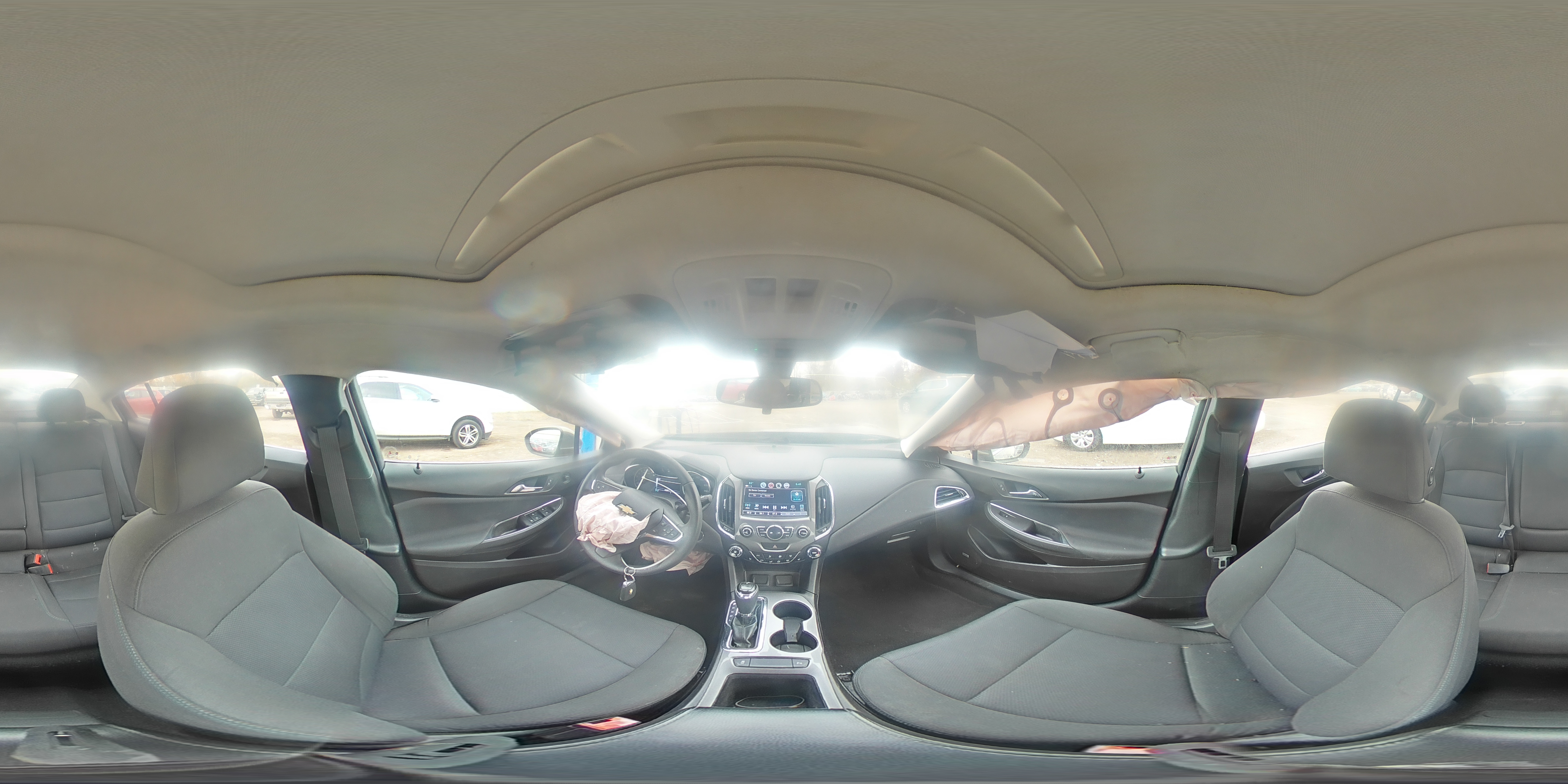 2018 Chevrolet Cruze - Image 13