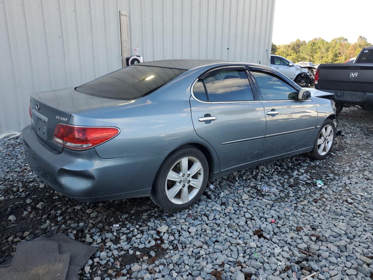2005 Lexus ES - Image 3