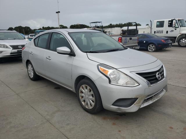  NISSAN VERSA 2017 Silver