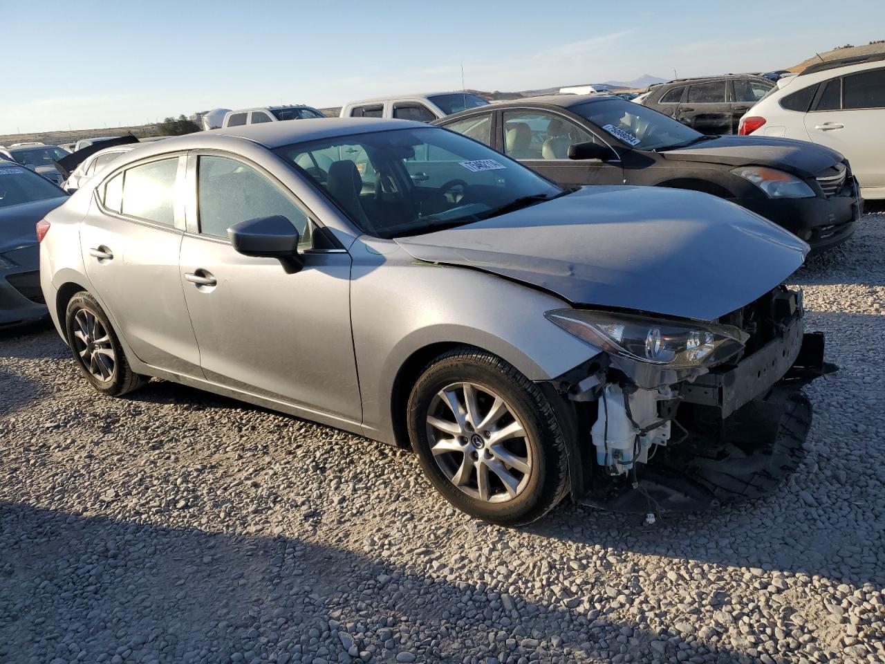 VIN 3MZBM1U72GM300377 2016 MAZDA 3 no.4