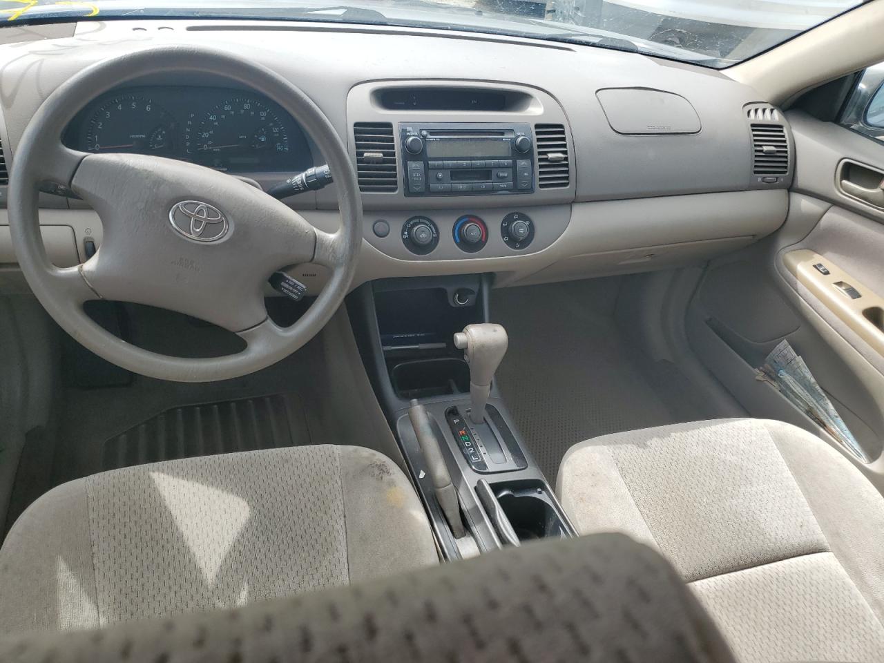 2002 Toyota Camry Le VIN: 4T1BE32K52U628279 Lot: 75241044