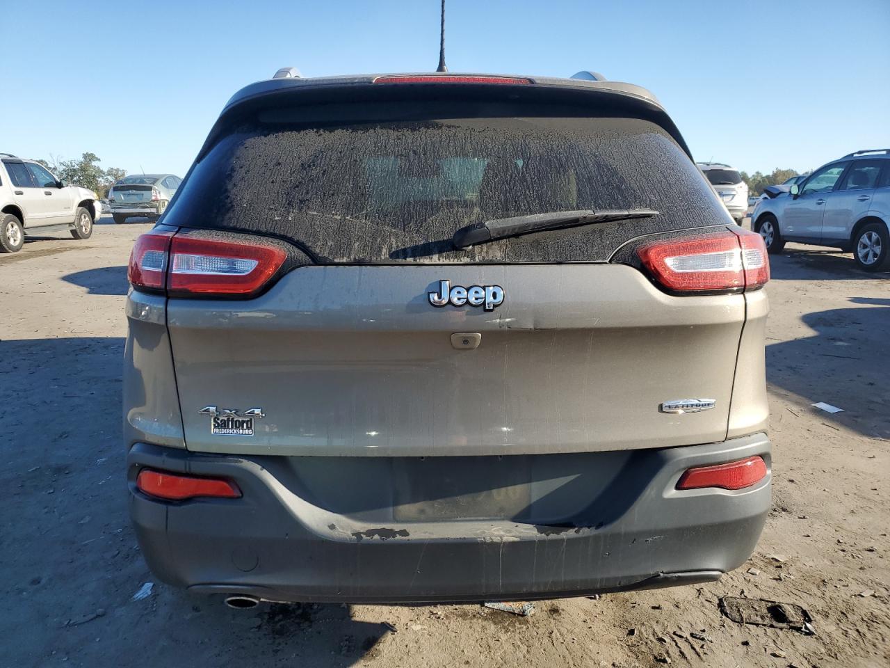 1C4PJMCB4HW506987 2017 Jeep Cherokee Latitude