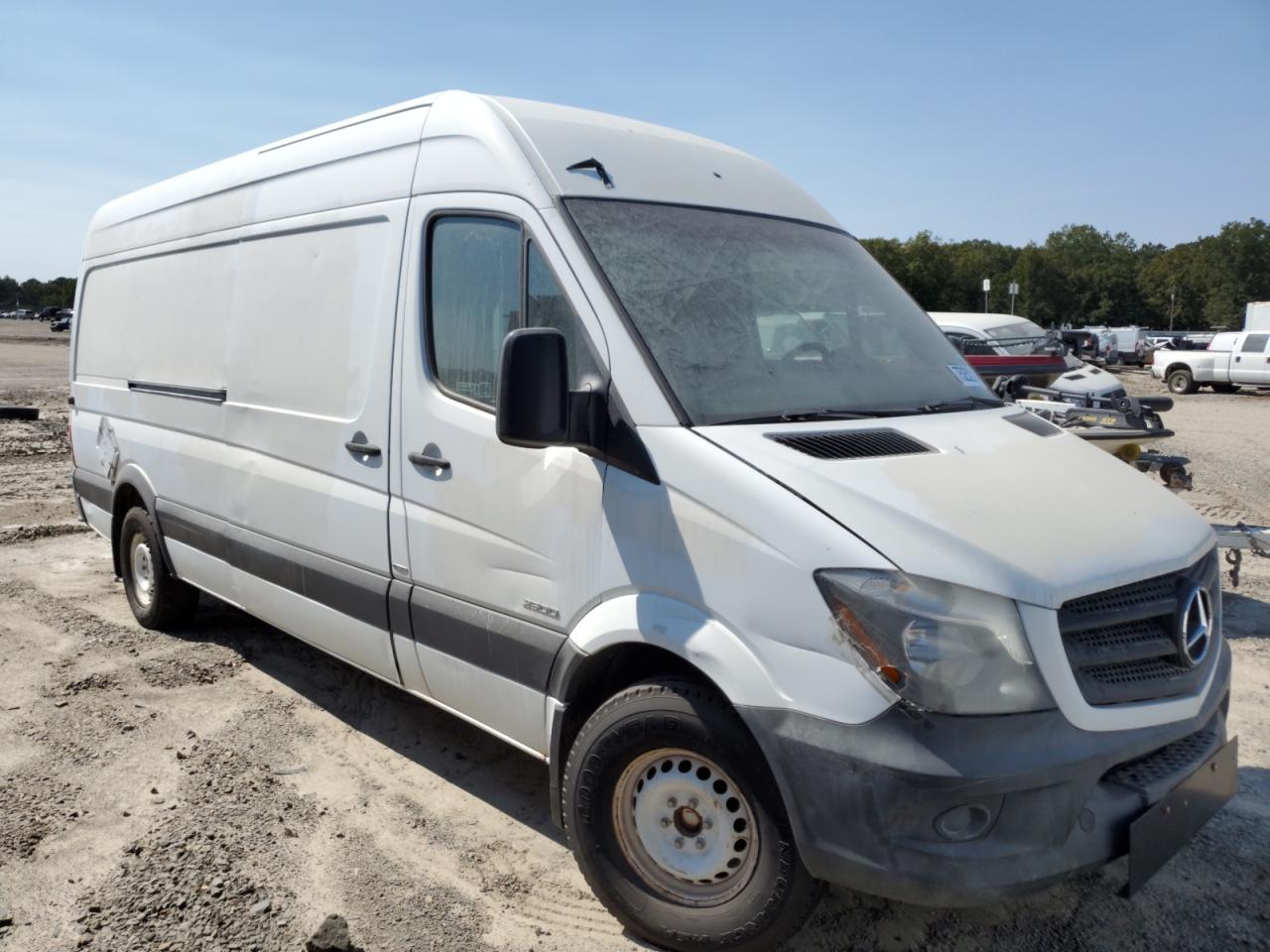 VIN WD3PE8DE7E5827518 2014 MERCEDES-BENZ SPRINTER no.4