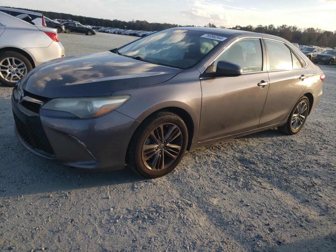 VIN 4T1BF1FK9GU165081 2016 TOYOTA CAMRY no.1