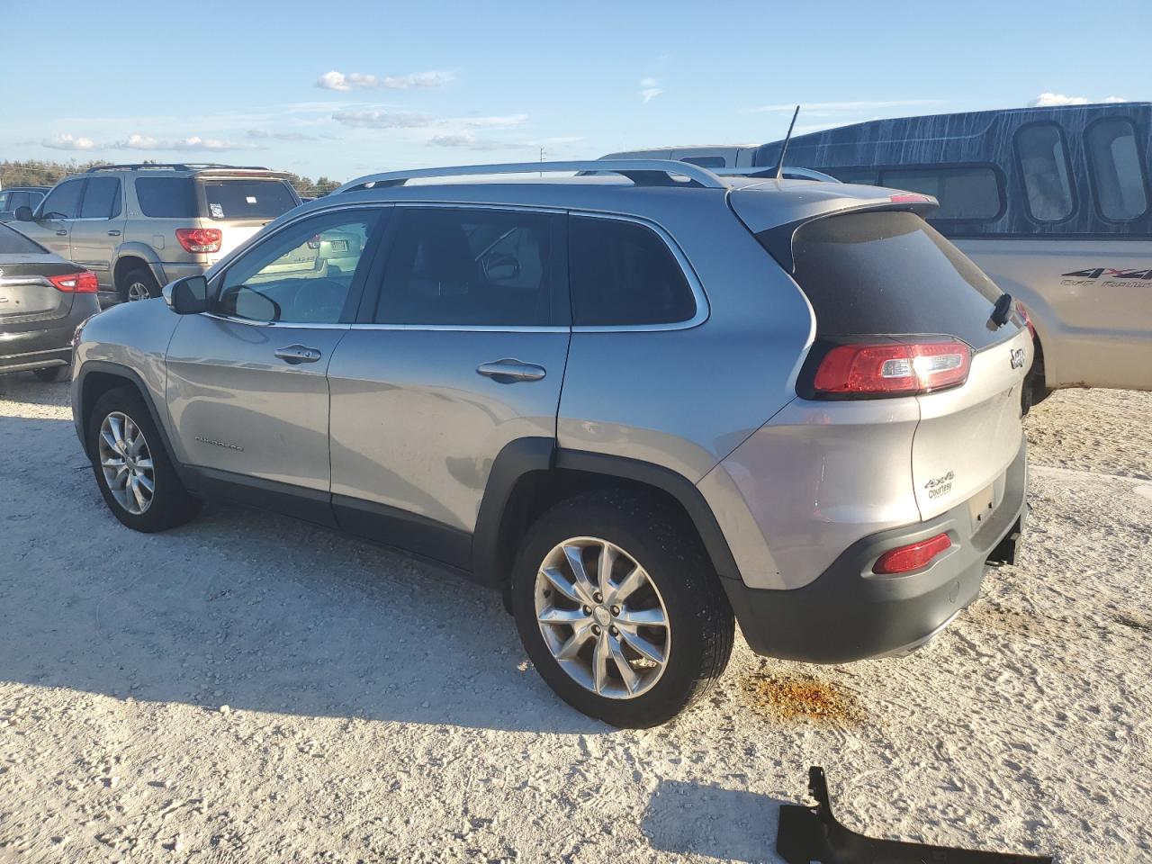 2016 Jeep Grand Cherokee - Image 2