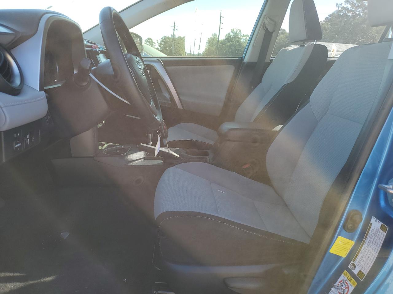 2017 Toyota Rav4 Xle VIN: JTMWFREV8HJ120815 Lot: 75719614