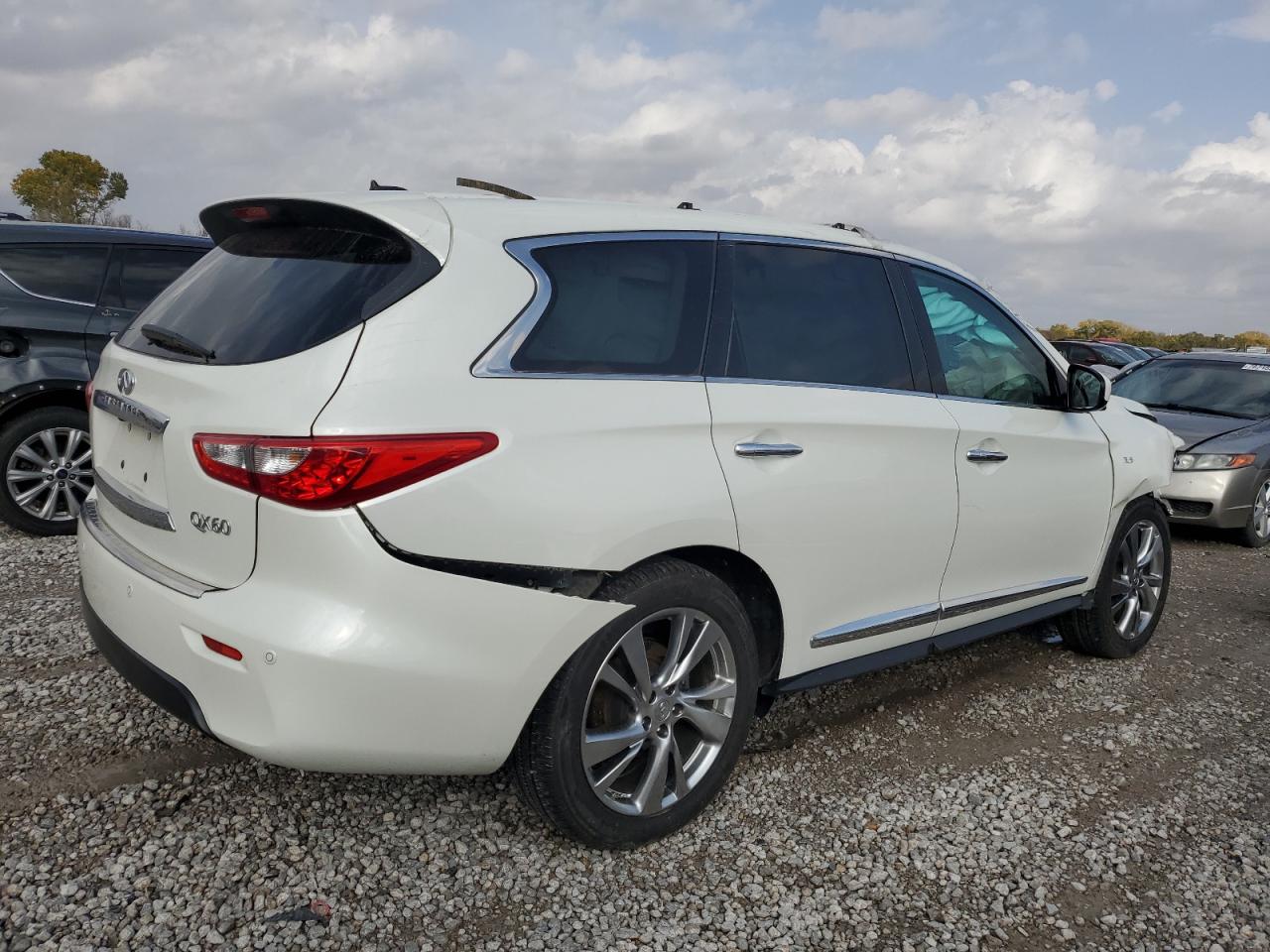 2015 Infiniti QX60 - Image 3