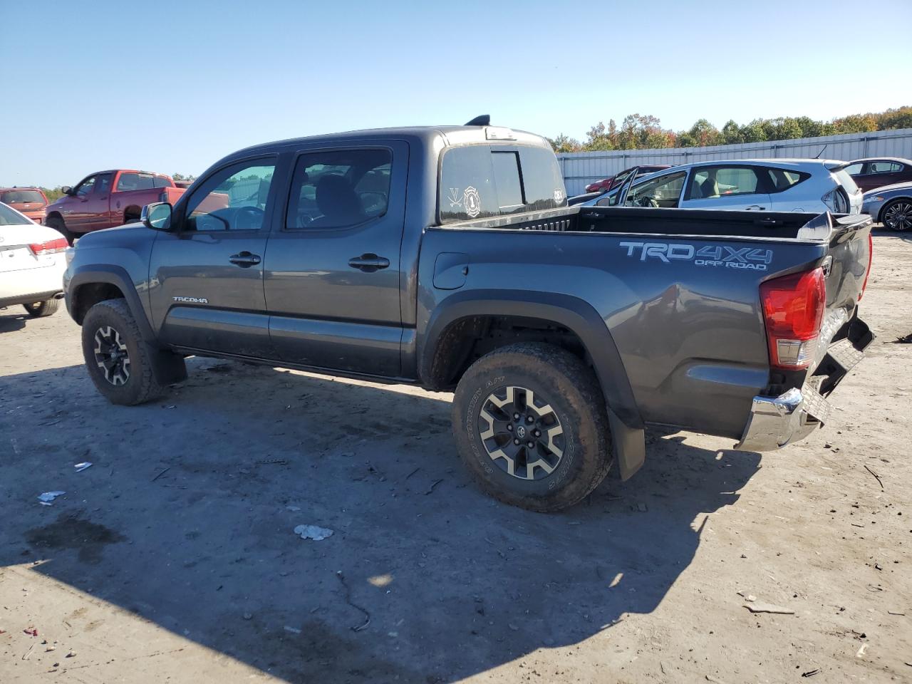 VIN 3TMCZ5AN3HM073883 2017 TOYOTA TACOMA no.2