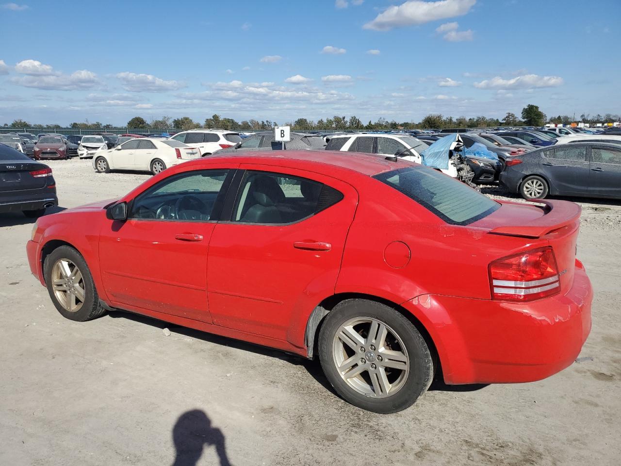 2009 Dodge Avenger - Image 2