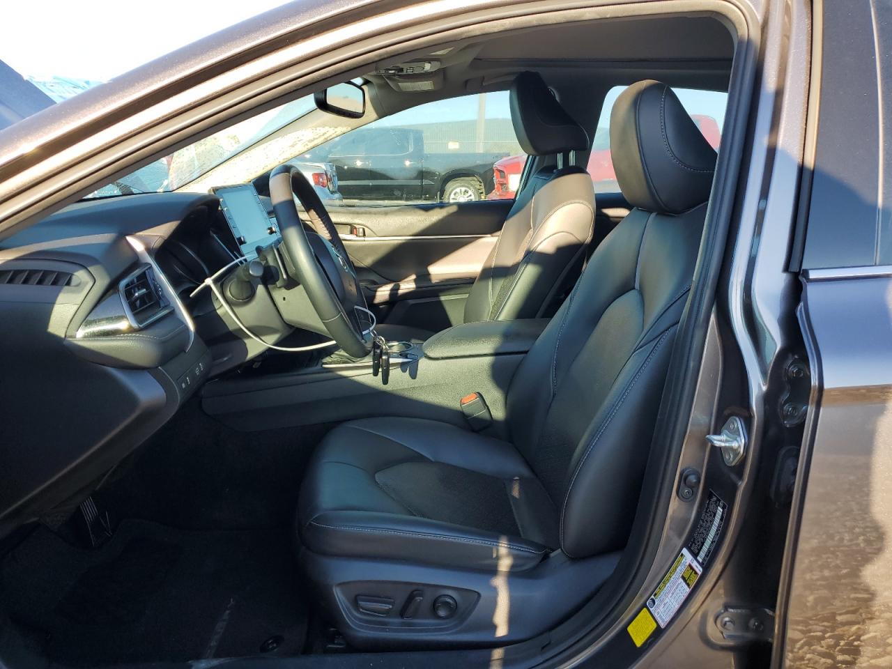 2022 Toyota Camry - Image 7