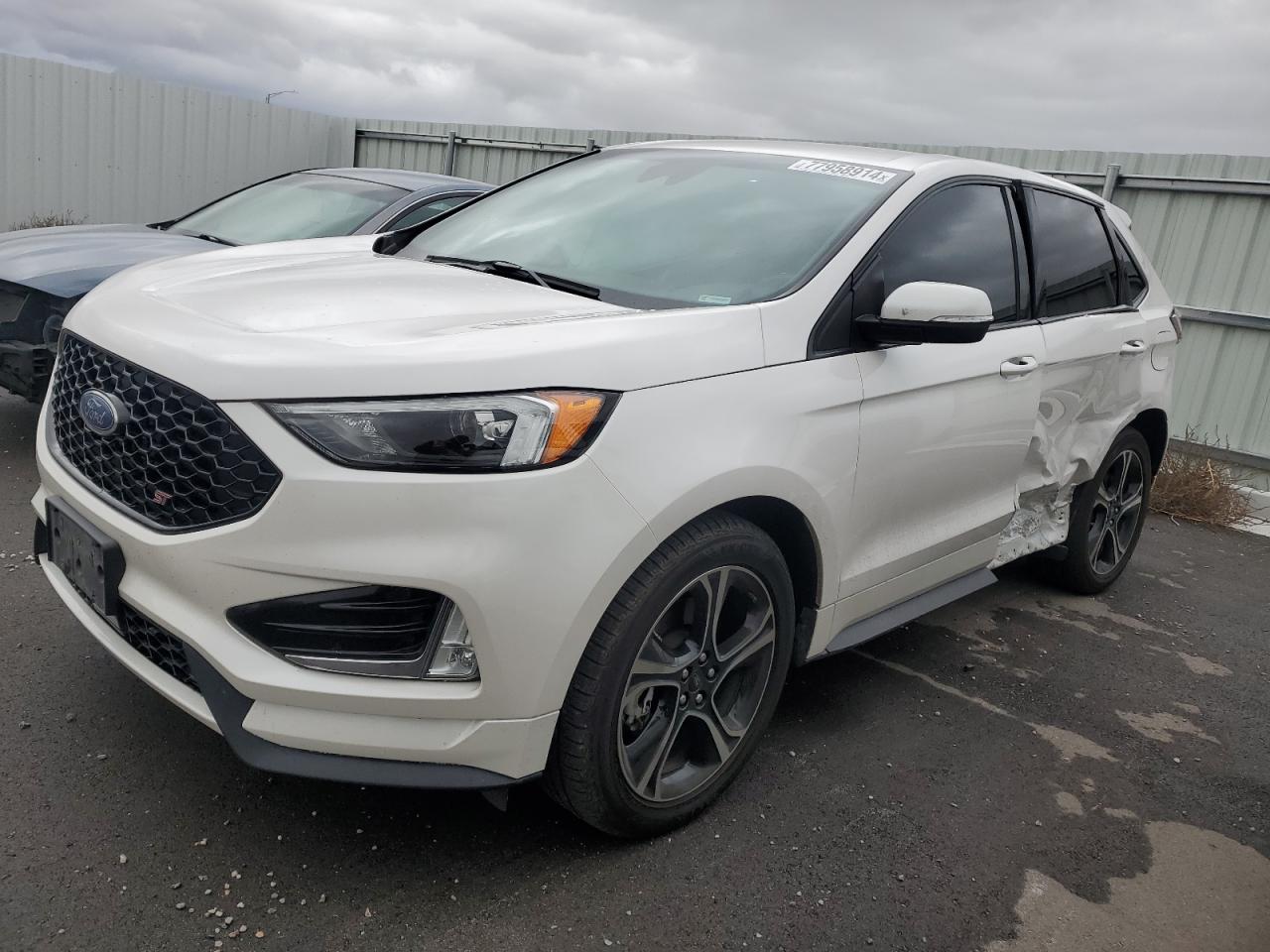 2019 Ford Edge - Image 1
