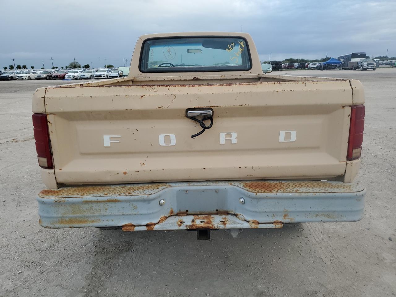 1986 Ford F-150 at FL - Riverview, Copart lot 76706454 1986 Ford F-150 at FL - Riverview, Copart lot 76706454