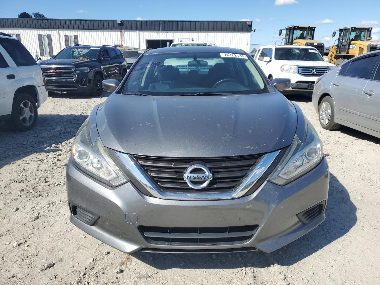 2017 Nissan Altima - Image 5