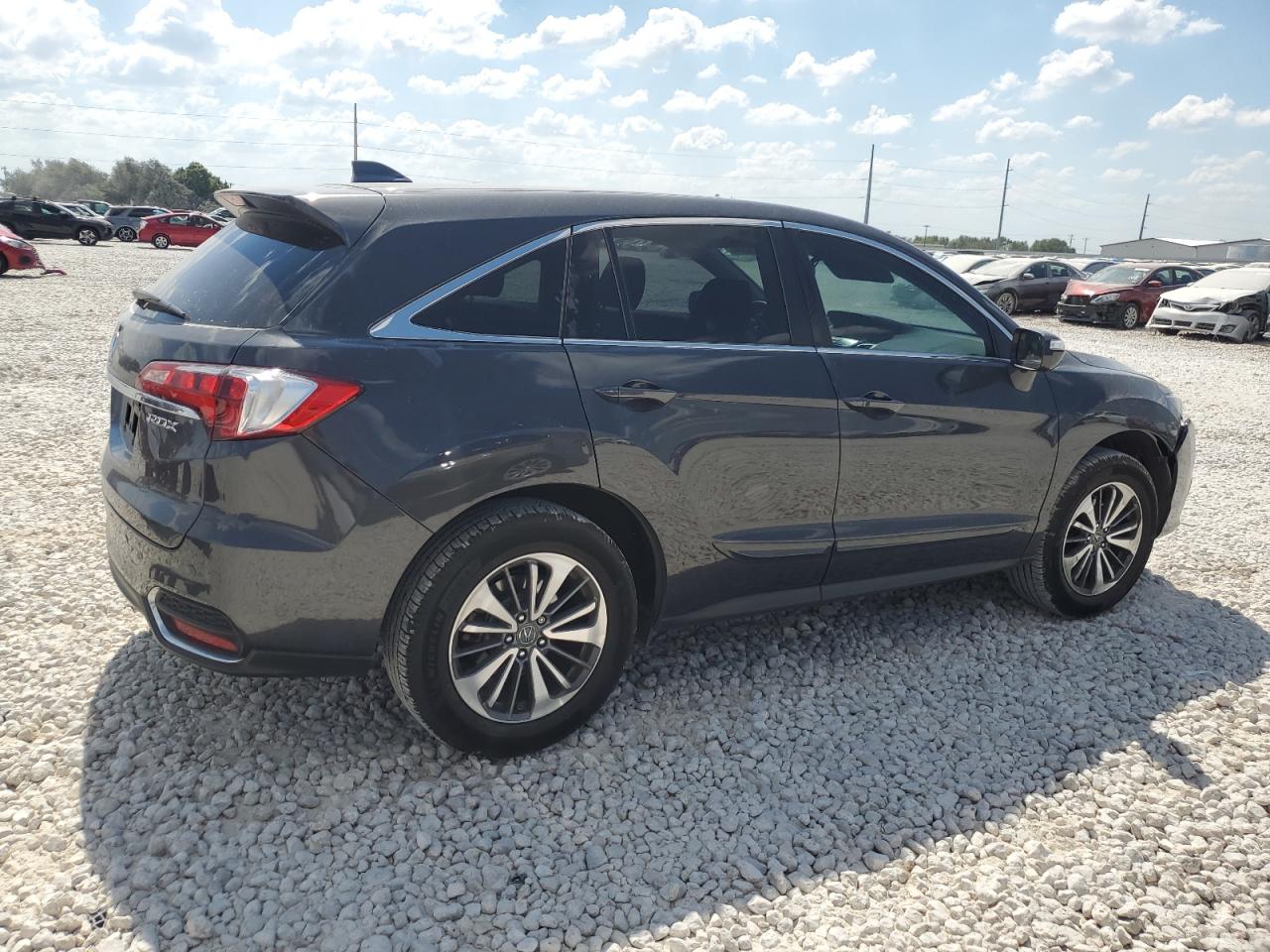 5J8TB3H7XGL010300 2016 Acura Rdx Advance