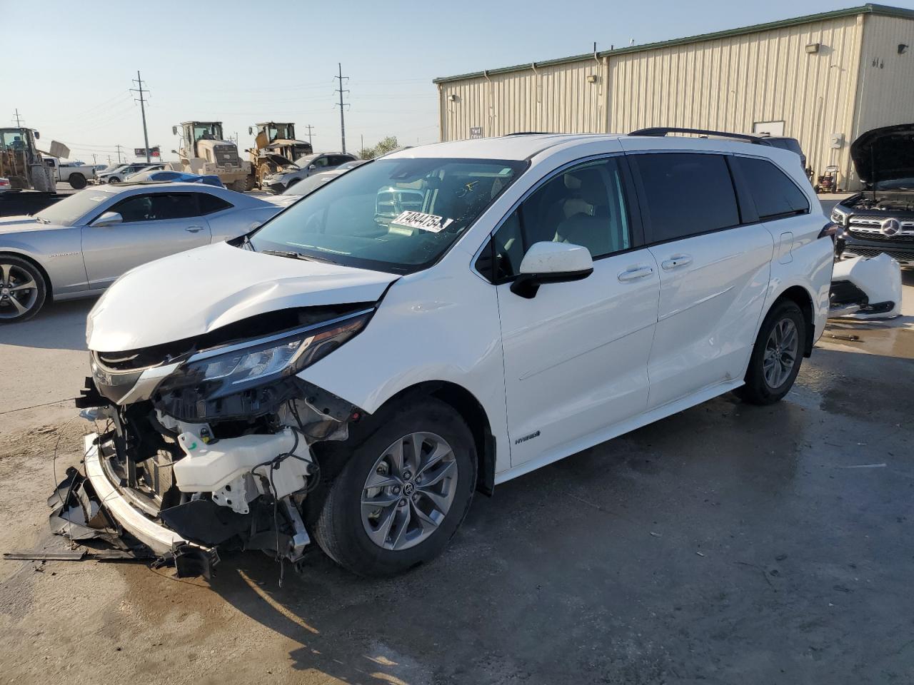 5TDKRKEC6MS066519 2021 TOYOTA SIENNA - Image 1