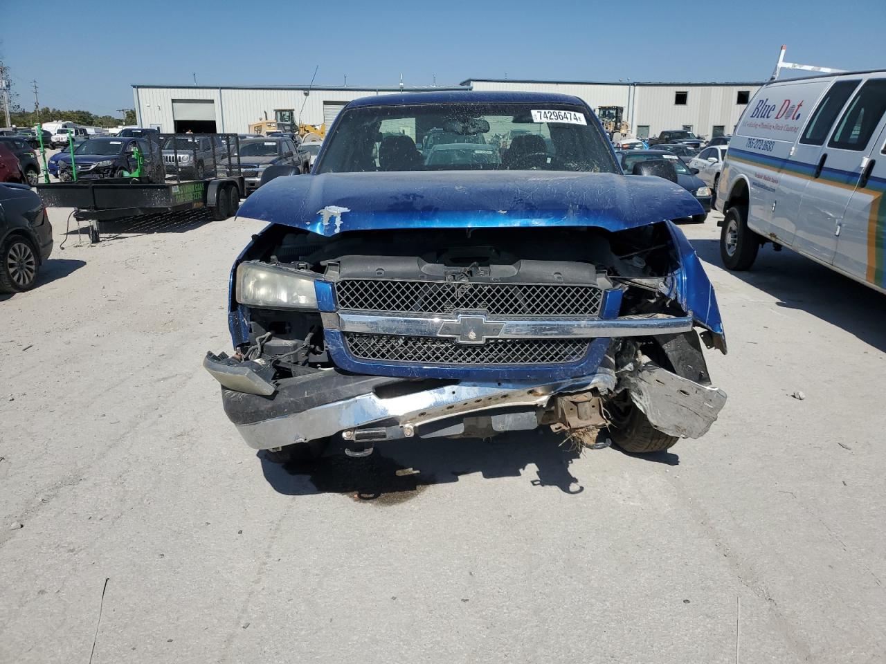 2004 Chevrolet Silverado - Image 5