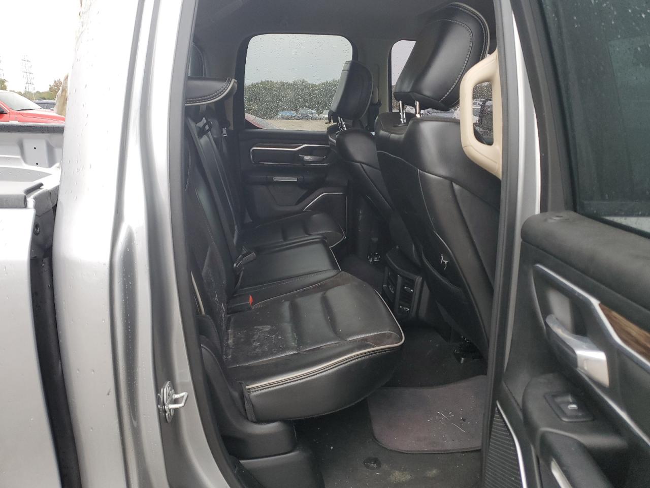 2019 RAM 1500 - Image 10