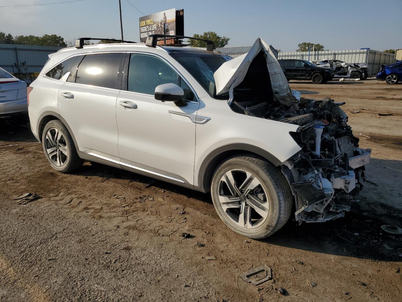 2023 Kia Sorento - Image 4