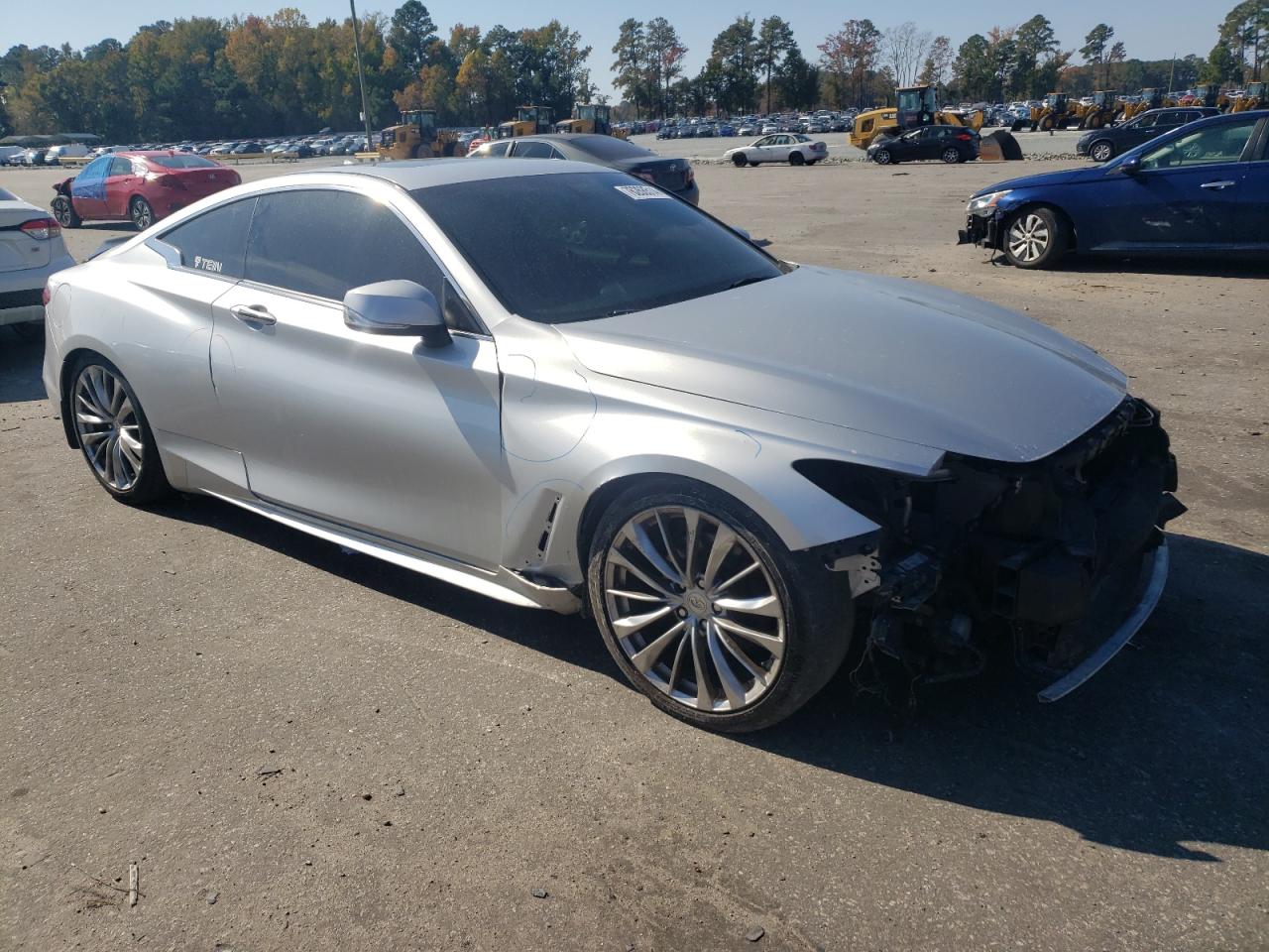 2017 Infiniti Q60 - Image 4