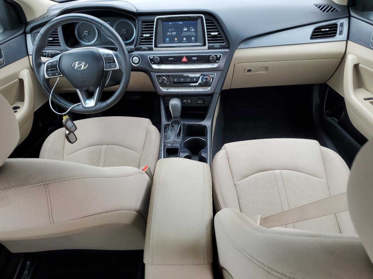 2018 Hyundai Sonata - Image 8