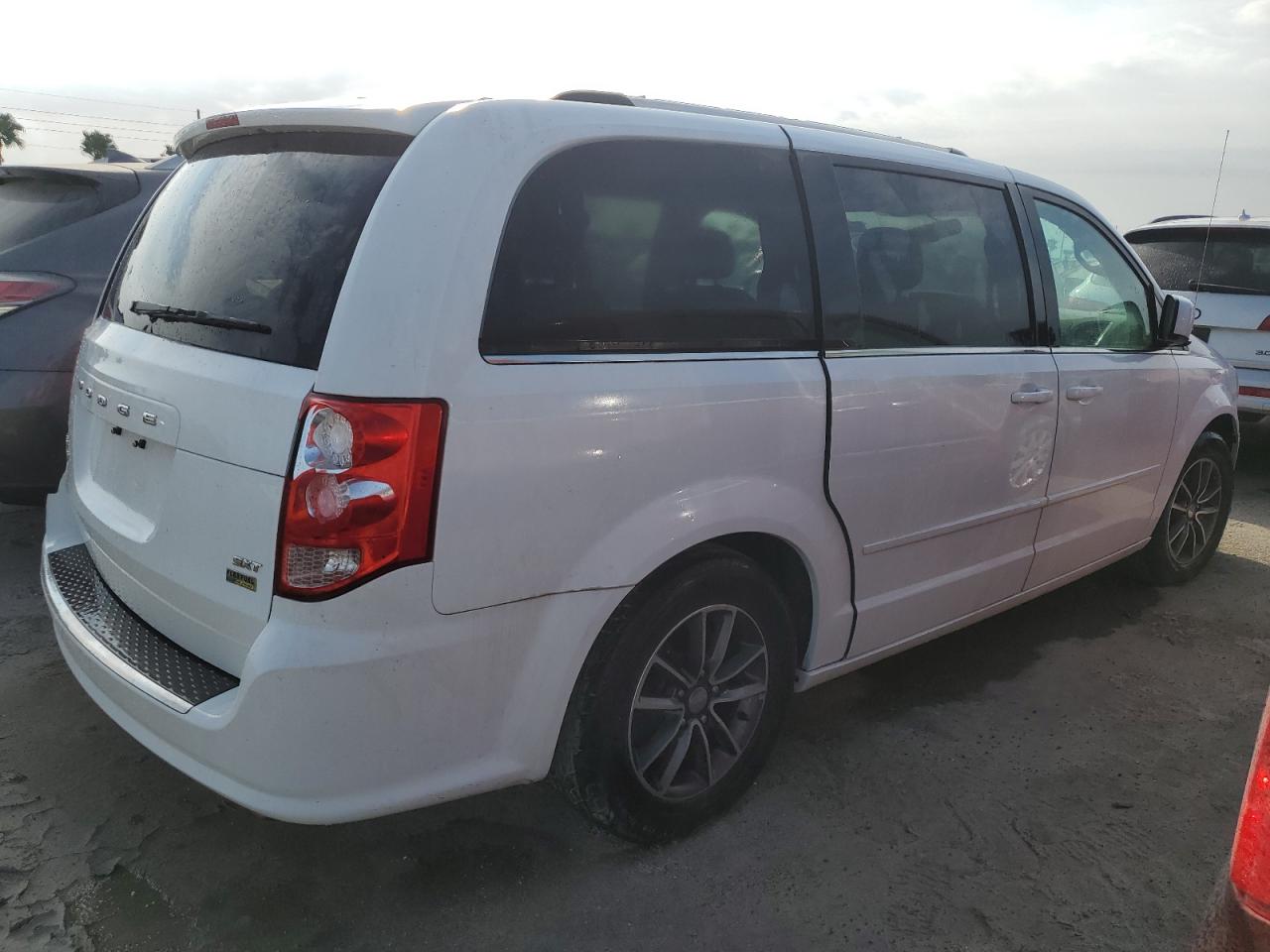 2017 Dodge Grand Caravan Sxt VIN: 2C4RDGCG4HR806714 Lot: 74530174