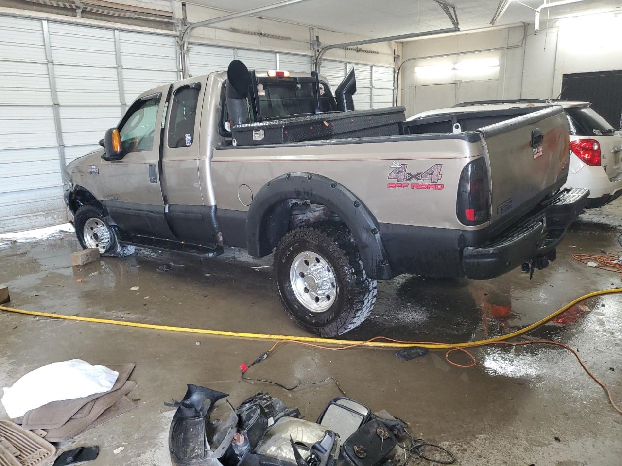 2003 Ford F250 - Image 2