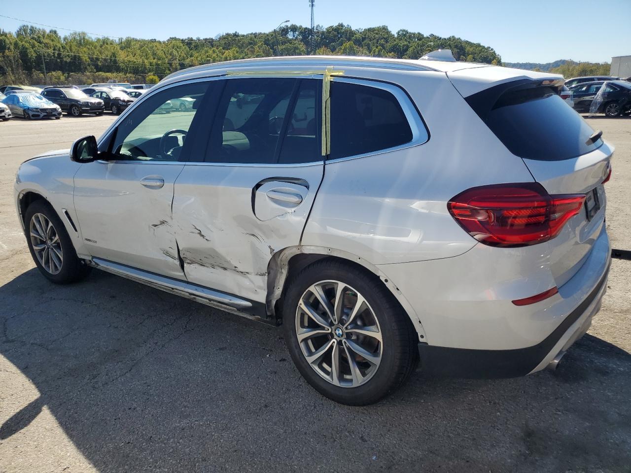 VIN 5UXTR9C50JLC68630 2018 BMW X3 no.2