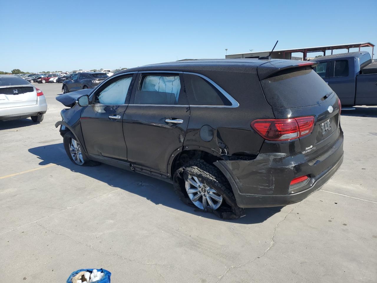 2019 Kia Sorento L VIN: 5XYPG4A32KG579712 Lot: 76389844