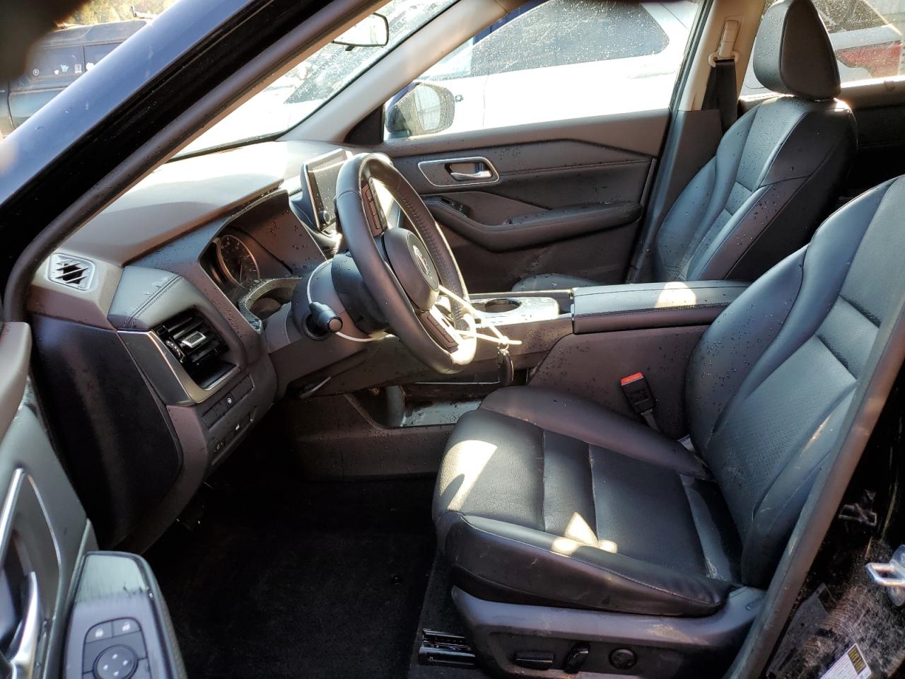 2021 Nissan Rogue - Image 7