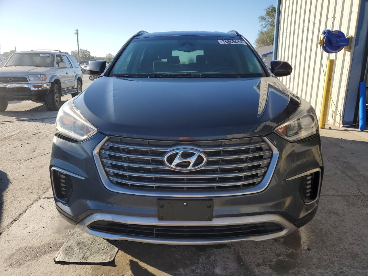 VIN KM8SMDHF6HU175849 2017 HYUNDAI SANTA FE no.5