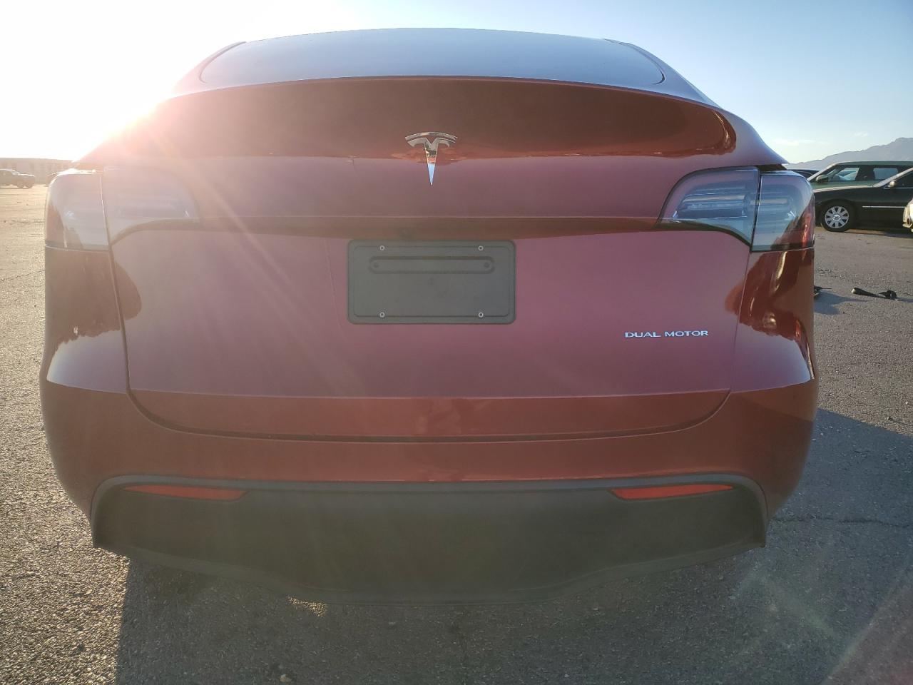 2024 Tesla Model Y VIN: 7SAYGDEE4RA267926 Lot: 78041354