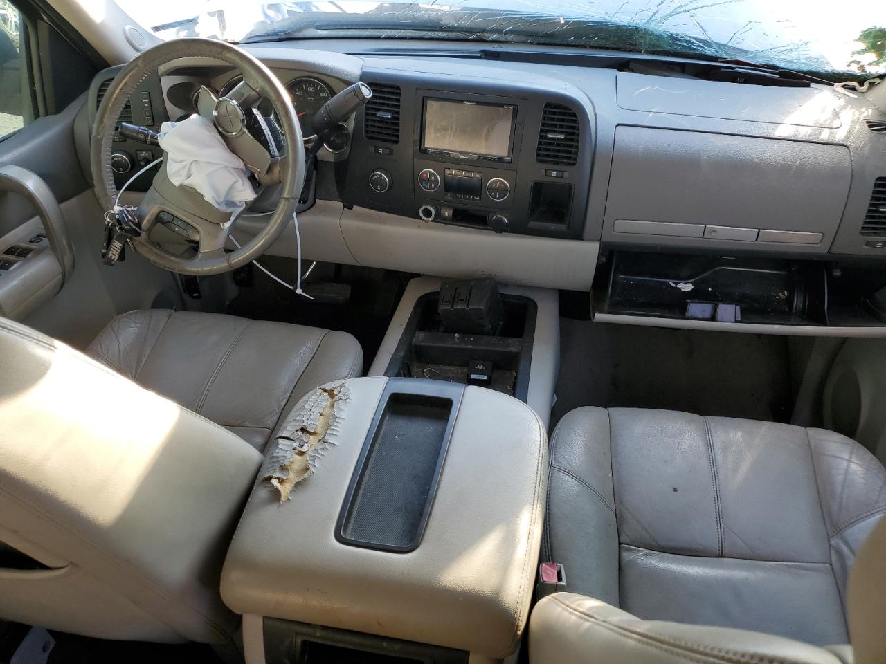 2009 GMC Sierra - Image 8