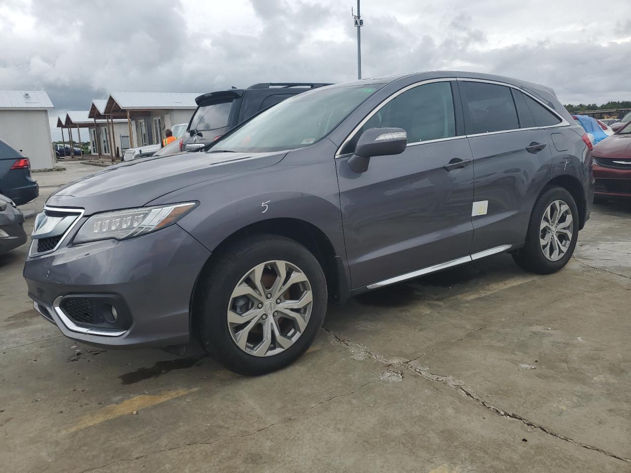 5J8TB4H71JL000137 2018 Acura Rdx Advance