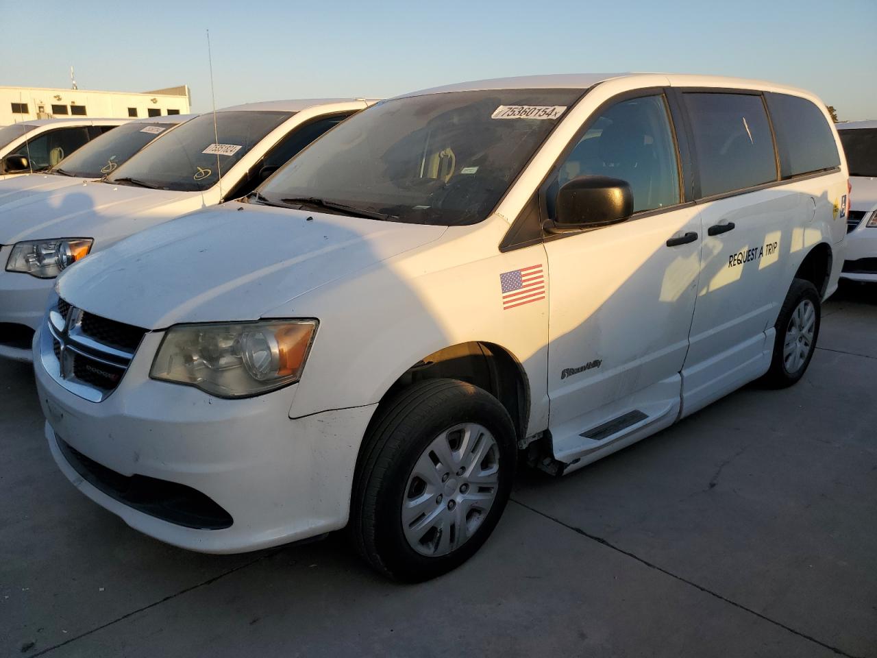 2019 Dodge Caravan - Image 1