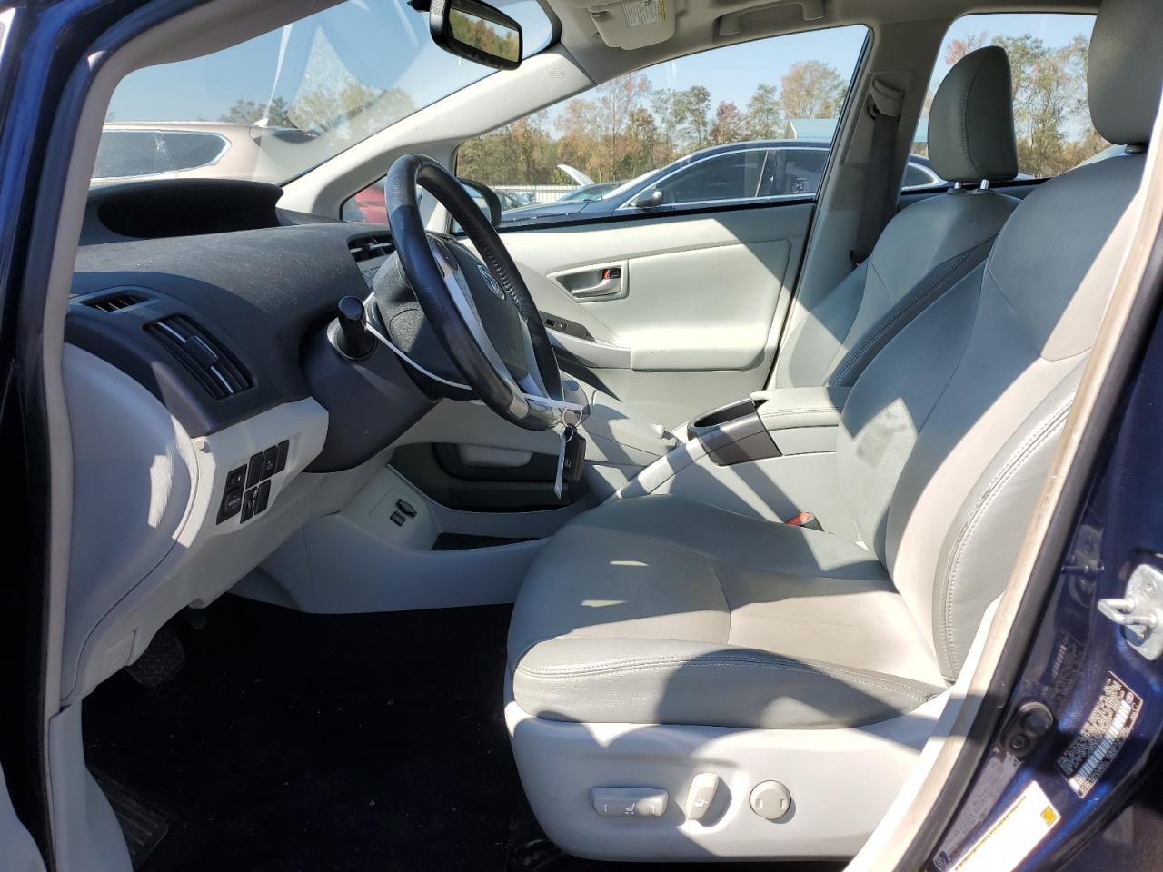 2015 Toyota Prius - Image 7