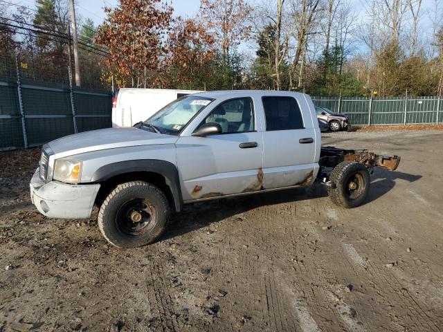 2005 Dodge Dakota Quad