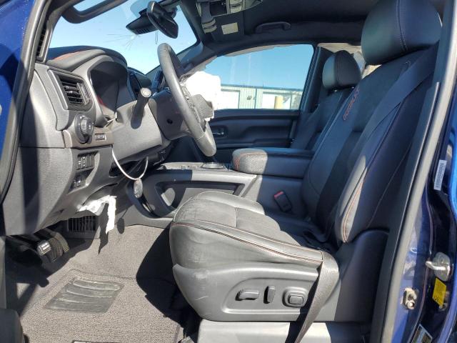  NISSAN TITAN 2021 Granatowy