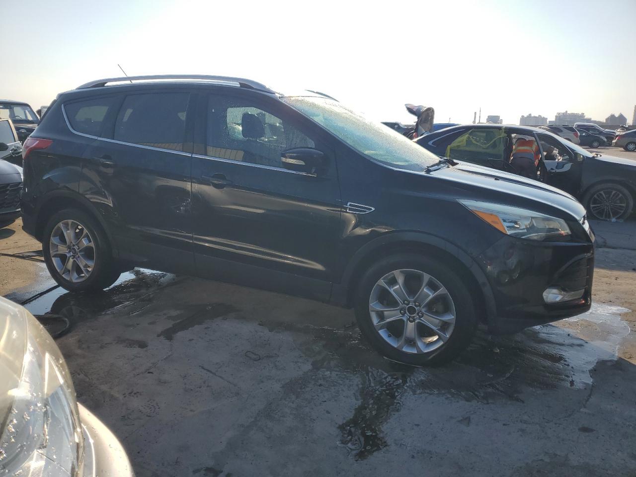 1FMCU0J90EUB12355 2014 Ford Escape Titanium