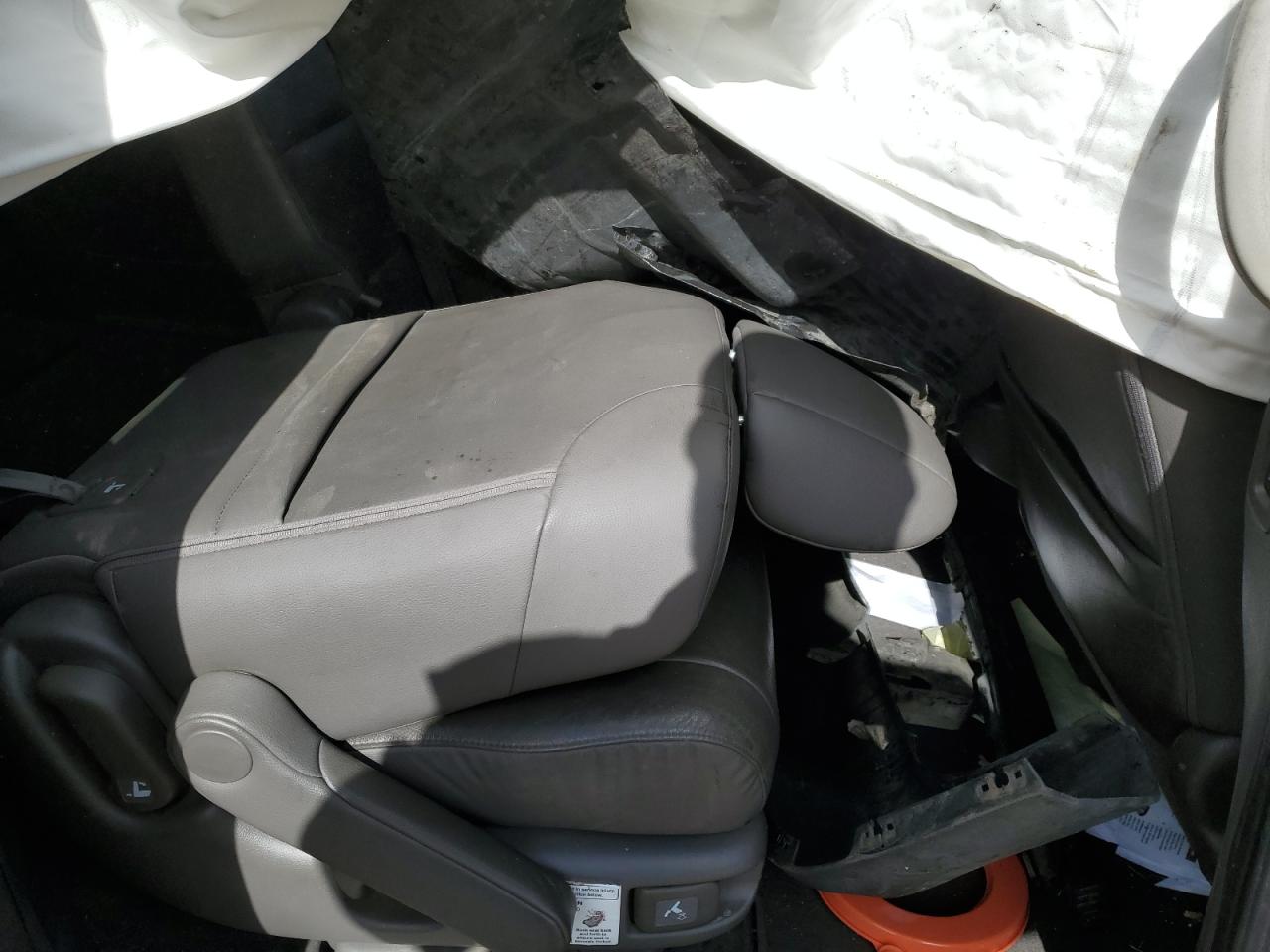2012 Honda Odyssey - Image 11