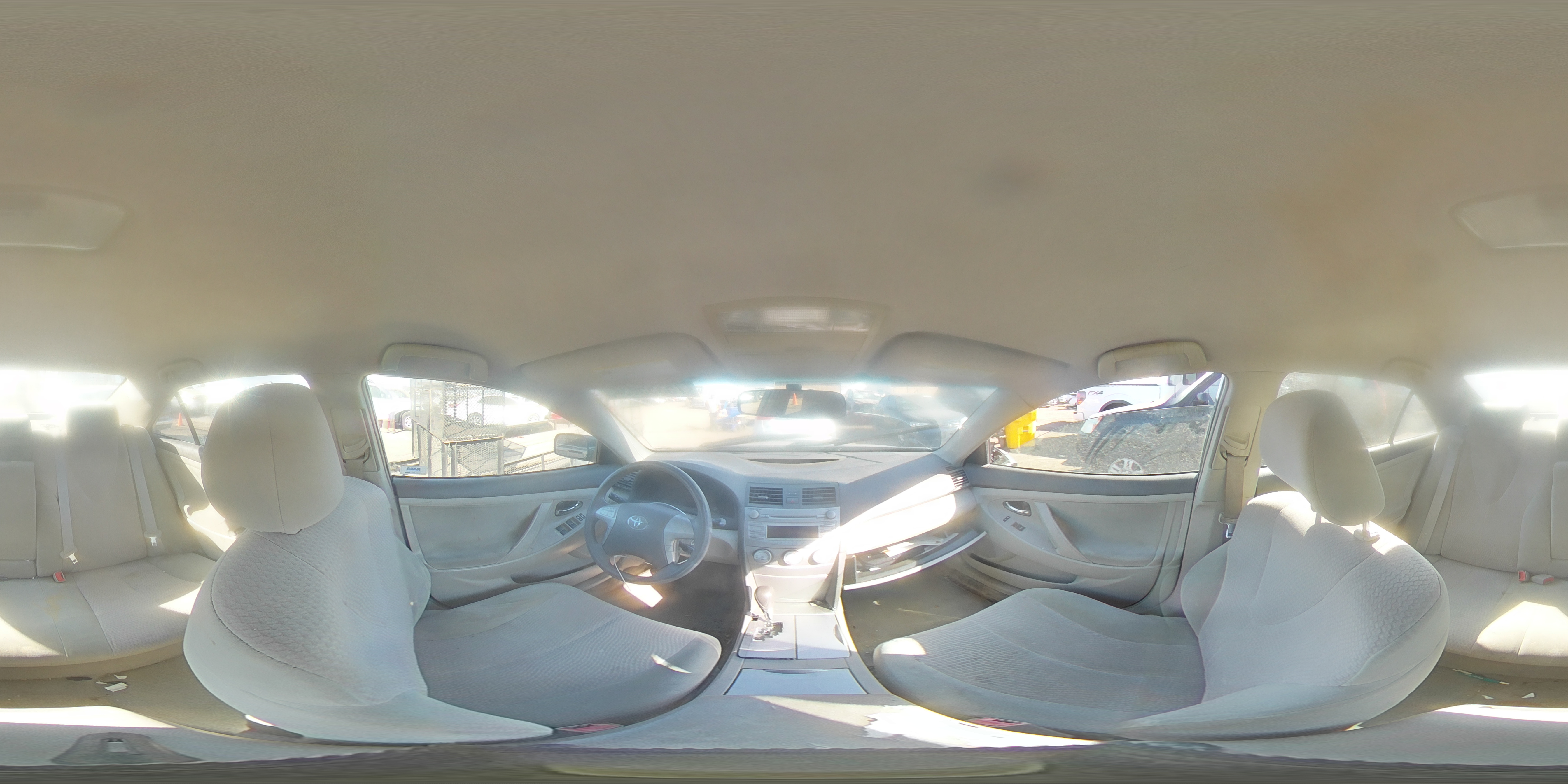 2011 Toyota Camry - Image 12