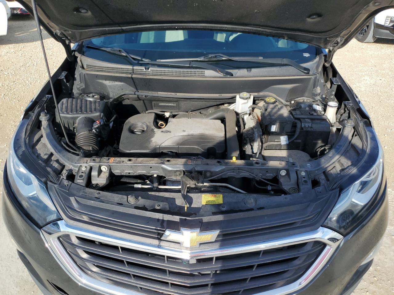 2GNAXHEV3J6125979 2018 Chevrolet Equinox Ls