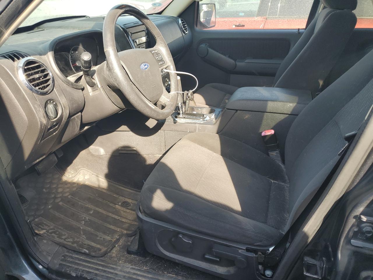 2010 Ford Explorer - Image 7