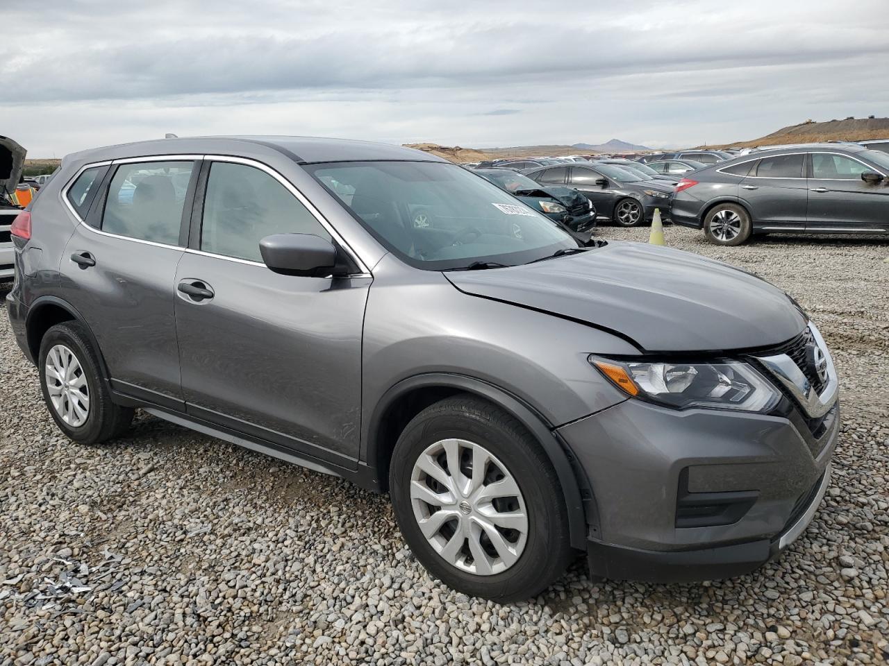 2017 Nissan Rogue - Image 4