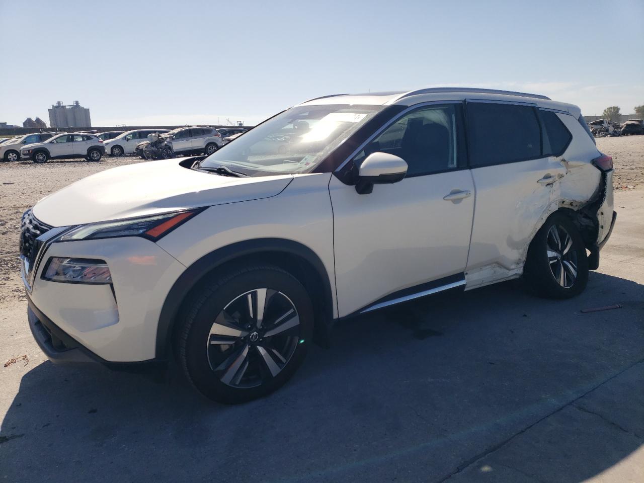 2021 Nissan Rogue - Image 1