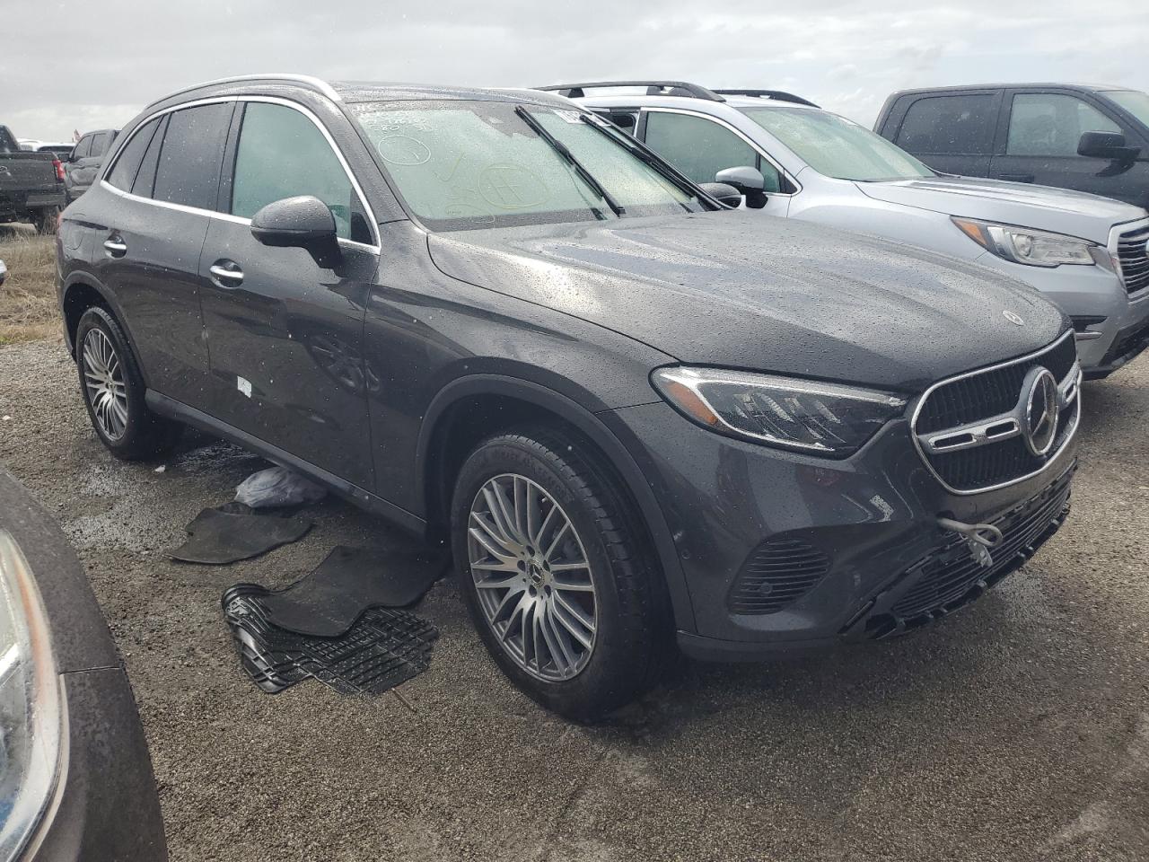 2024 Mercedes-Benz GLC - Image 4