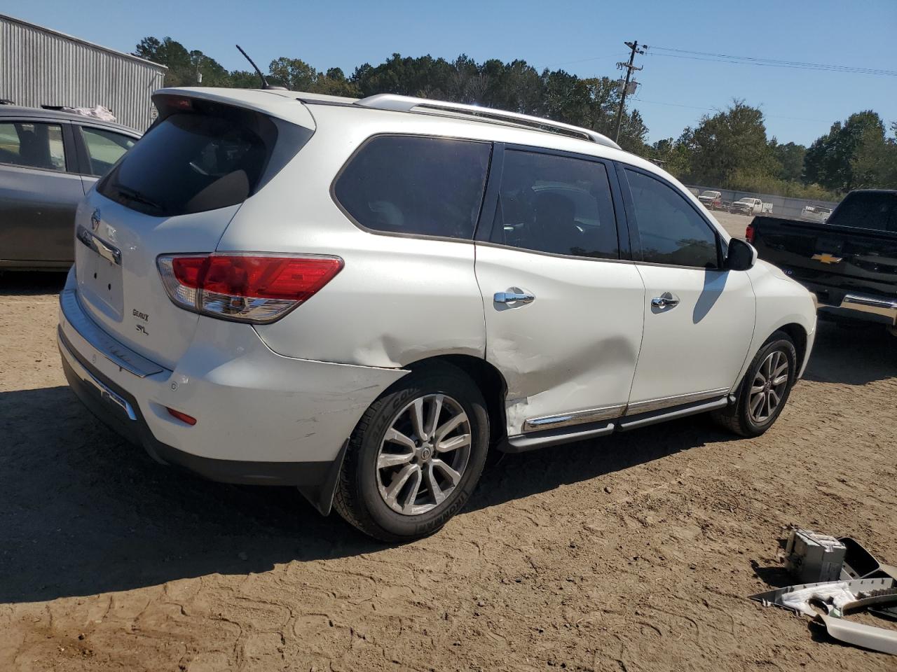 VIN 5N1AR2MN3FC606780 2015 NISSAN PATHFINDER no.3