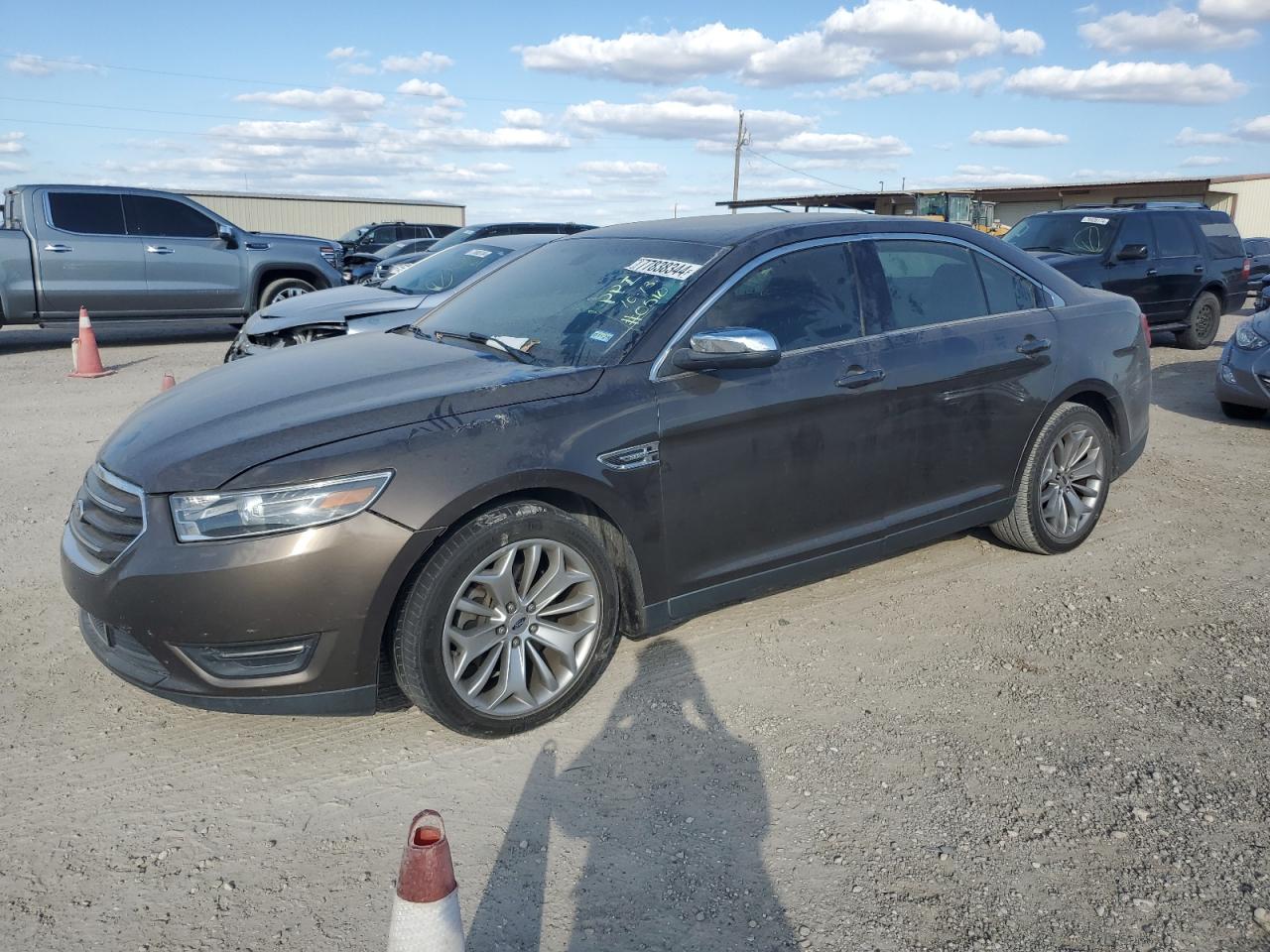 2016 Ford Taurus - Image 1