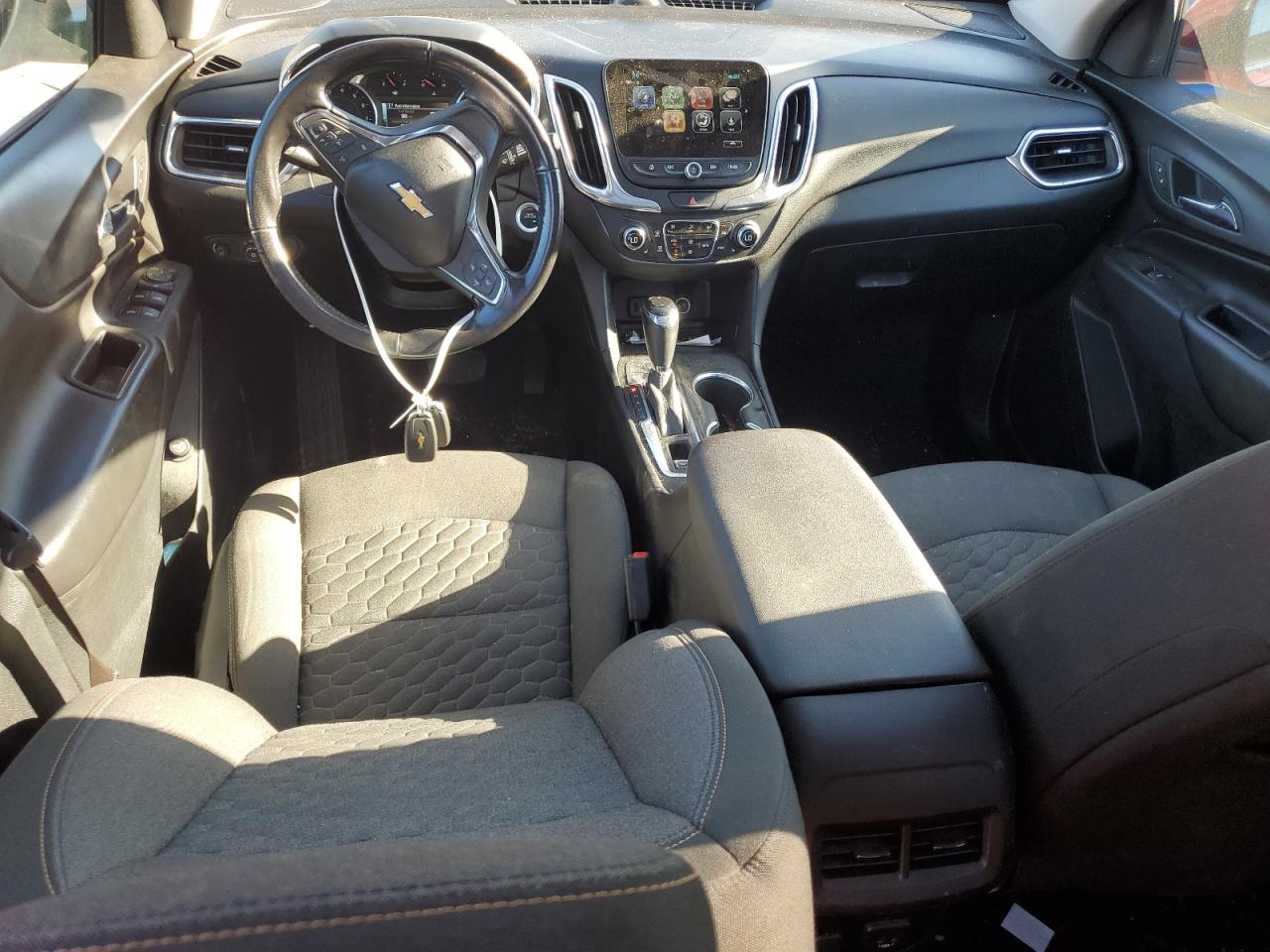 2GNAXJEV4J6347602 2018 Chevrolet Equinox Lt