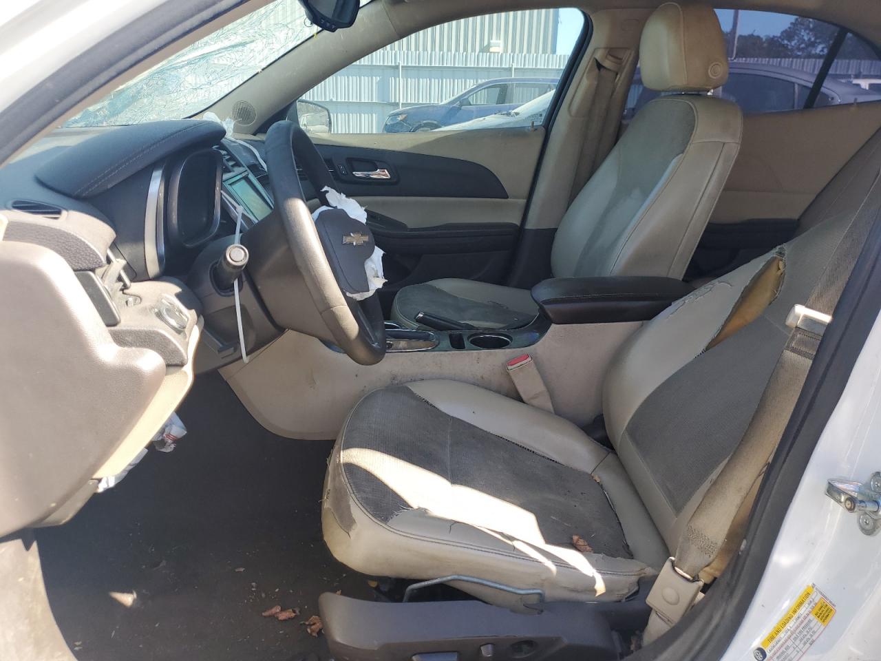 2016 Chevrolet Malibu - Image 7
